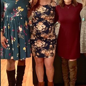 Navy Floral Maternity Dress Large EUC